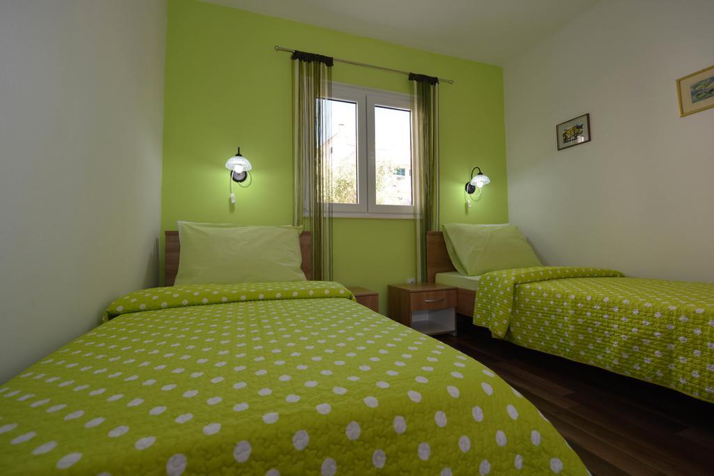 Apartments Maslina Trogir Exterior foto
