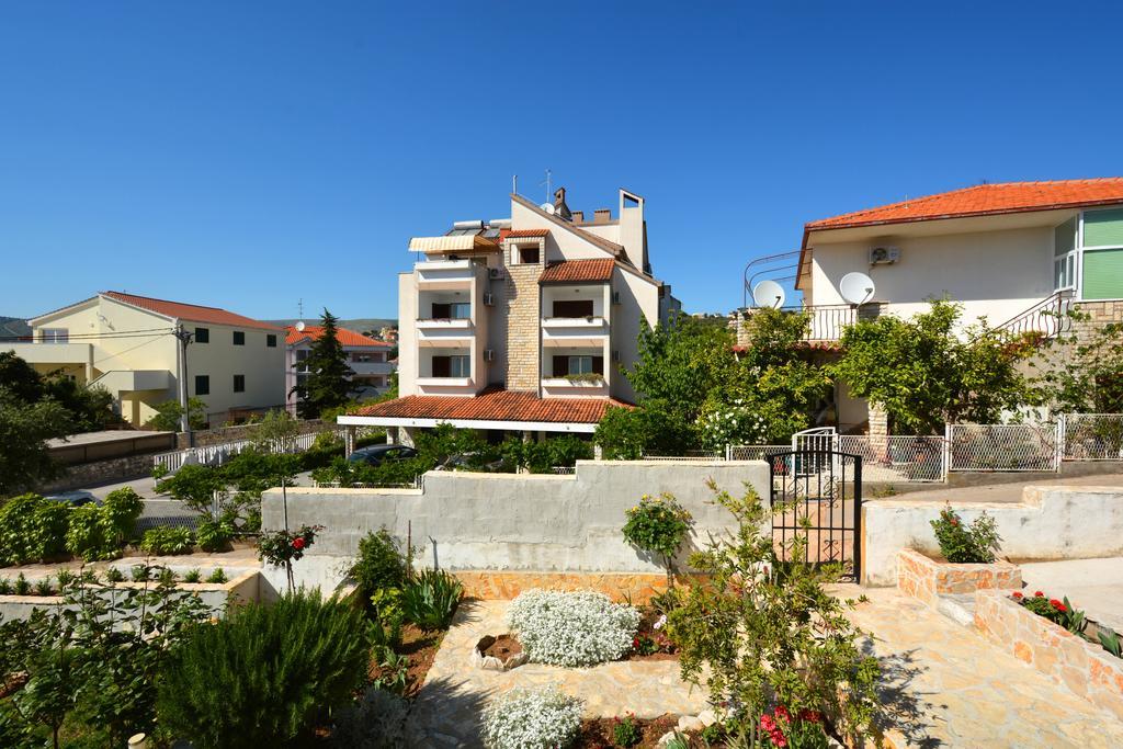 Apartments Maslina Trogir Exterior foto
