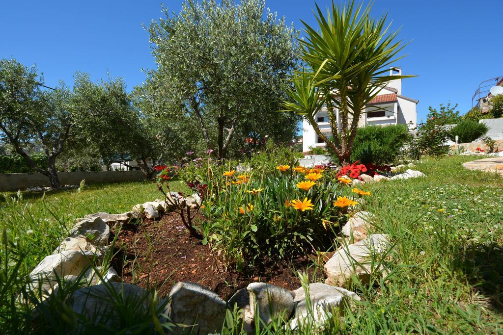 Apartments Maslina Trogir Exterior foto